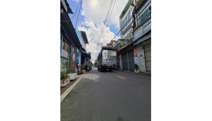 HẺM XE TẢI ĐƯỜNG NGUYỄN THỊ THẬP, P.BÌNH THUẬN, Q.7, 46M², 2 TẦNG, 6,7 TỶ.