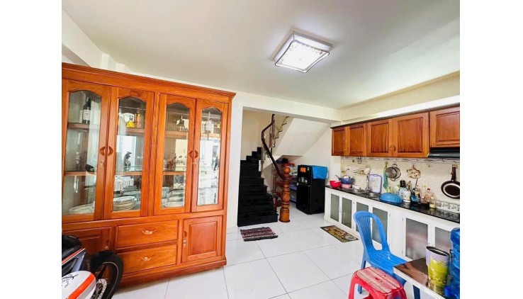 *7.6TỶ HẺM10M ÔTÔ NGỦ NHÀ-2MẶT HẺM THÔNG 6TẤM HOÀN CÔNG ĐỦ NGANG HIẾN 4.7M