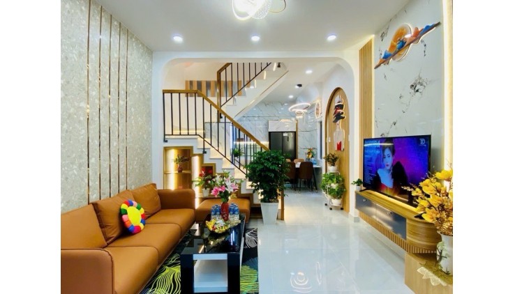 Nhà bán 20m ra Lê Quang Định P1 Gò Vấp TDTSD 70m 2tầng 4tỷ75, Nở hậu
