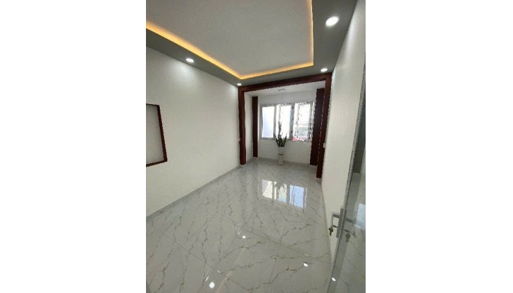 Hẽm 1005 Nguyễn Kiệm - Phường 3 - Gò Vấp - 6 Tỷ