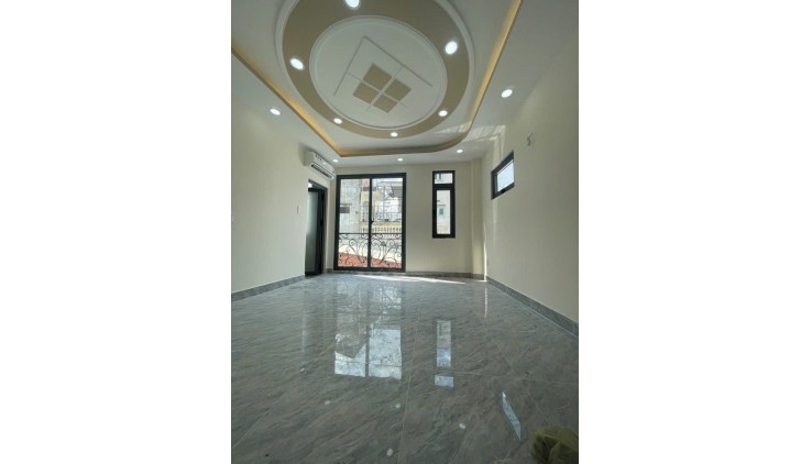 NHÀ MỚI - 40M - 4T - 4 PN - 4 WC - HUỲNH VĂN BÁNH- P17- PHÚ NHUẬN- 6,9 TỶ TL