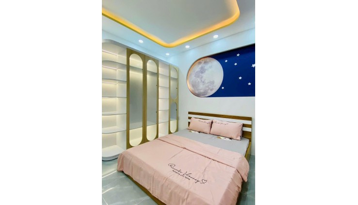 Bán nhà Cao Thắng,Quận 10 HXH sát mặt tiền (4x15) chỉ 6.9 tỷ.