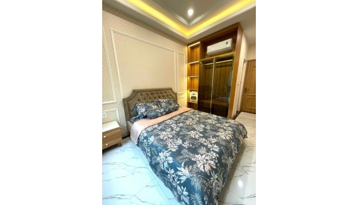 HẺM Ô TÔ - NHÀ 5 TẦNG - TẶNG HẾT NỘI THẤT XỊN SÒ - TRƯỚC VINCOM PHAN VĂN TRỊ - P5 - GÒ VẤP