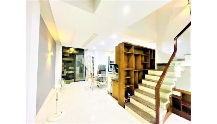Bán nhà Vĩnh Viễn,Quận 10 Hẻm Ô Tô tránh(6x10) 5m ra mặt tiền chỉ 9.2 tỷ.