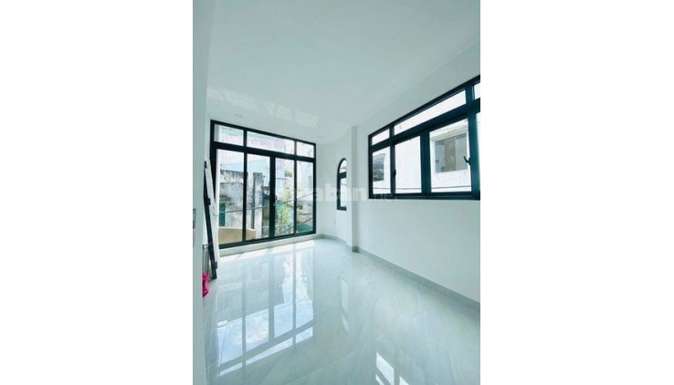 EM NÀY ĐẸP Ở HẺM XE HƠI QUẬN 10 ĐƯỜNG NGUYỄN TRI PHƯƠNG - 3 TẦNG BTCT ĐẸP LUNG LINH - ĐANG CHO THUÊ 20TR/THÁNG