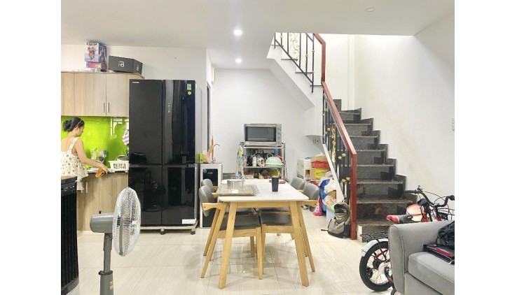 Bán nhà HXT Phan Huy Ích, Phường 15, Tân Bình, DT 45m2 (3 x 15) x 2 tầng, Chỉ 4.61 tỷ TL
