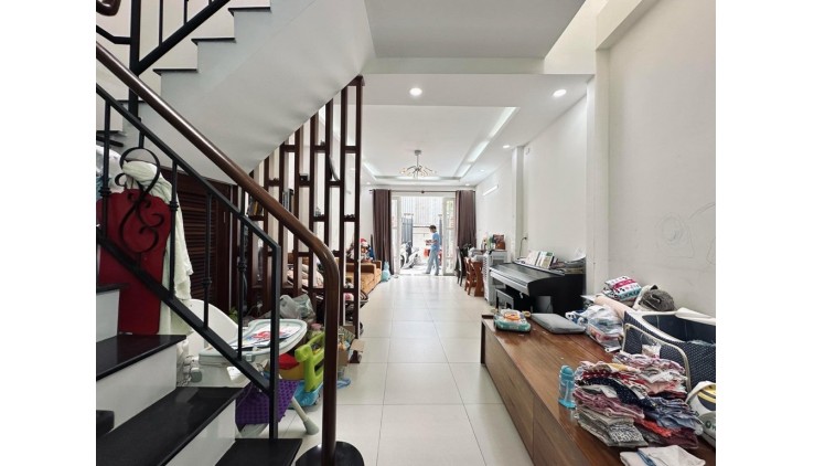 N38- Nhà Bán Hẻm 48/ TRƯỜNG SA P17 - 3 TẦNG BTCT - 90M2 - ngang 4m6 - 10.2 TỶ.