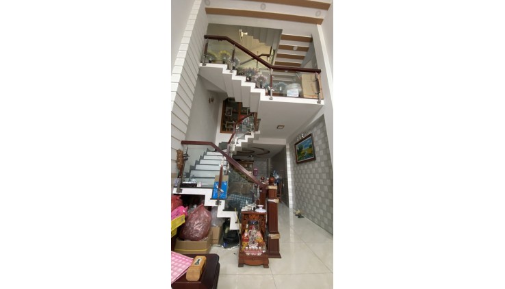 BÁN NHÀ MẶT TIỀN ĐƯỜNG QUẬN 12, TRUNG MỸ TÂY, 4x18,5, 4 TẦNG, BTCT CHỦ XÂY TÂM HUYẾT, 5PN, 6WC, CHỈ 6,3 TỶ