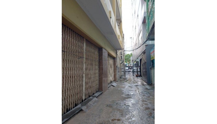 Chủ gửi bán đất tặng nhà . tổng dt 31m2 trung tâm quận 10 điện biên phủ , tiện xây mới hẻm sạch đẹp sát mặt tiền ĐBP. ngay bùng binh lý thái tổ .