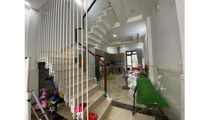 NHÀ HXH 3 TẦNG 80M2, ĐƯỜNG GÒ DƯA, TAM BÌNH THỦ ĐỨC, 7.3Tỷ.