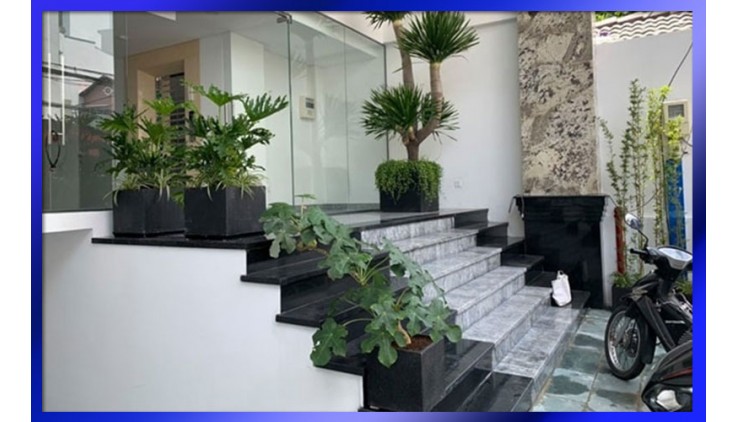 Cho thuê văn phòng đối diện cửa ngõ Sân Bay, hầm xe, 118m2, chỉ 12USD