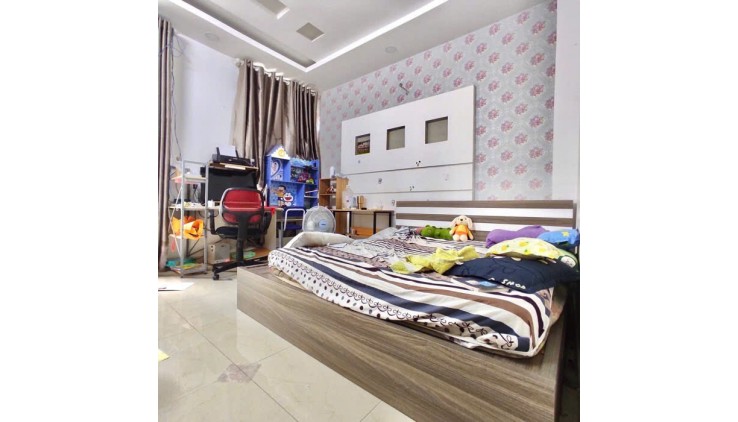 NHÀ P6 - GÒ VẤP - KHU PHÂN LÔ - NHÀ 5 TẦNG - HẺM OTO- NỘI THẤT CAO CẤP - 7,3 TỶ