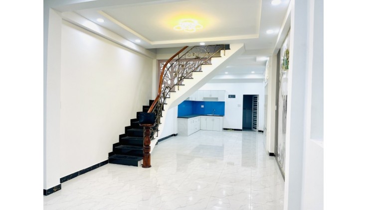 Bán Nhà Mặt Tiền Bà Điểm 4 , Bà Điểm, Hóc Môn, 62m2, Giá 4 tỷ 6  TL