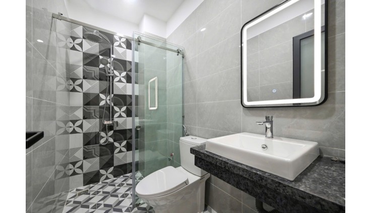 Bán nhà đường thành thái, quận 10 Lô góc sát mặt tiền (4x15) chỉ 6.4 tỷ.
