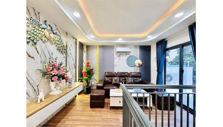 Nhà mới xây 4 tầng tặng nội thất. Đường Số 51, phường 14, Gò Vấp, chỉ 4.68 tỷ.