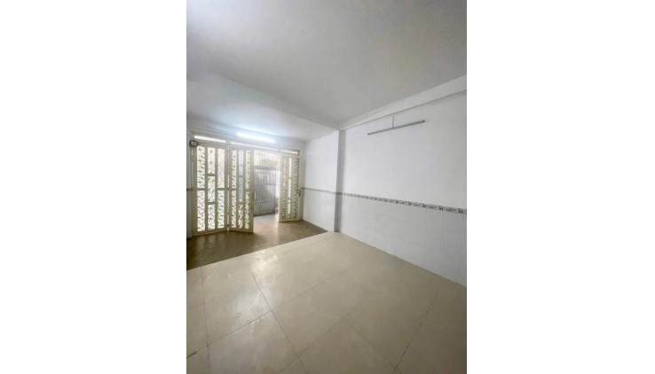 * Bán Nhà Sát Mặt Tiền Lý Thái Tổ-3Tầng BTCT 5x10 Khu Vip Quận 10- Nhỉnh 5 Tỷ