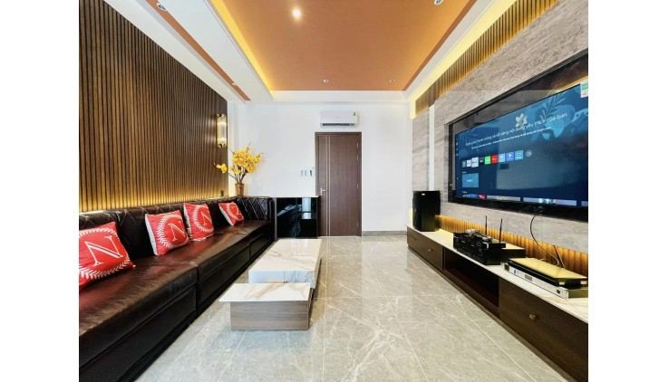 Kiều nữ 6 Tầng Thang Máy, Nội Thất Cao Cấp. Ngay CO.OP Quang Trung, P.11, Gò Vấp