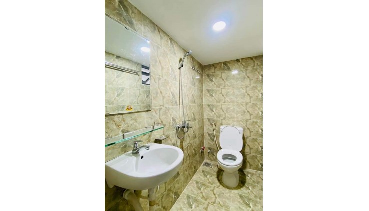 Nhà 1/ Trần Bình Trọng,P.5,140m2 sd , dòng tiền 420 tr năm