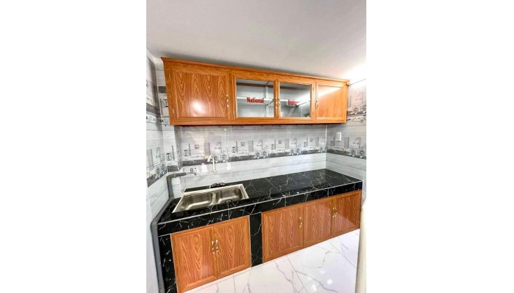 Chủ định cư cần bán nhà phường 15,Gò Vấp, 4pn,Full nội thất, gần 120m2 SD, chỉ 4.X TỶ
