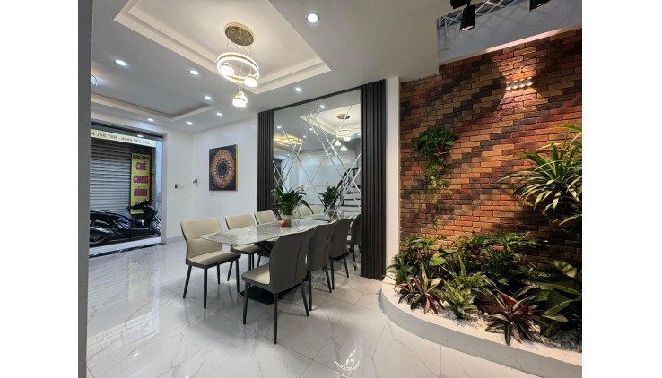 Nhà MT Kinh doanh Nguyễn Tư Nghiêm, 92m2, 4 tầng , 4x23m, nhà đẹp 5PN , đẹp kiên cố