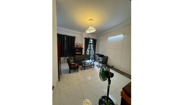 NHà MT Phước Long B, 140m2,5x28m, 2 tầng , 4 PN,kinh doanh đa ngành