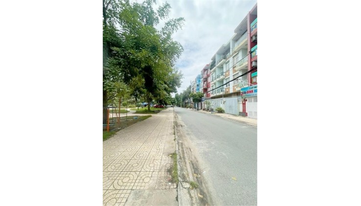 Mặt tiền đường số 817 Tạ Quang Bửu 5x14 đúc 4 tầng chỉ 13 tỷ 5