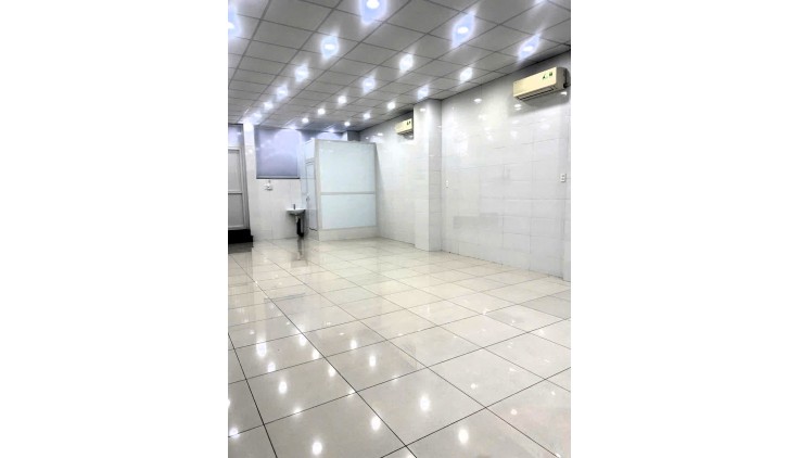 Cho thuê nhà nguyên căn mặt tiền đường Linh Đông