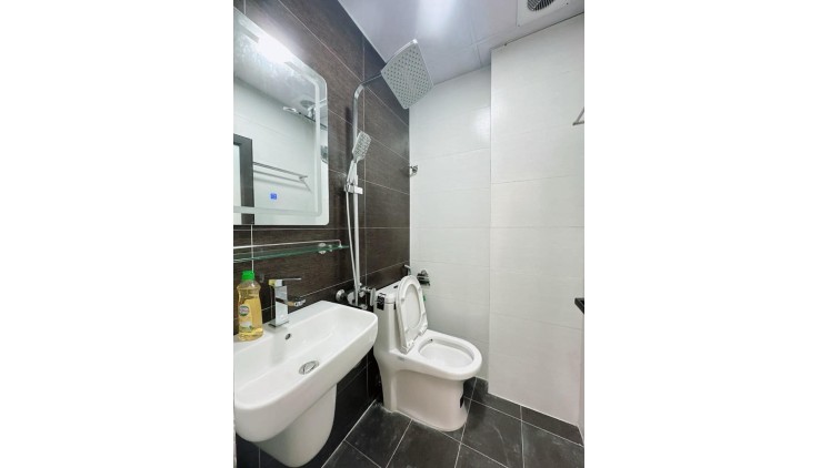 Nhà  Nguyễn Văn Đậu , P.11, 70 m2,HXH thông sát