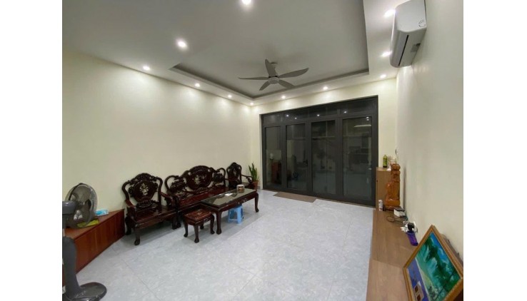 Nhà Nơ Trang Long,P.12 ,2 tầng 73m2, 4.2x17m, HXH sát, hoàn công