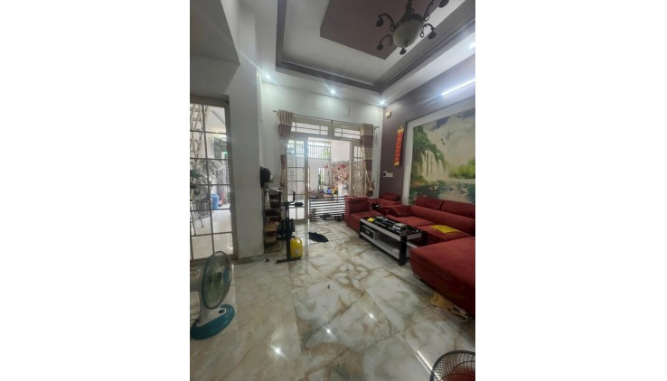 NHà C4 TT Phước Long B, 96m2,5x19m,mua đất tặng nhà , chủ thiện chí