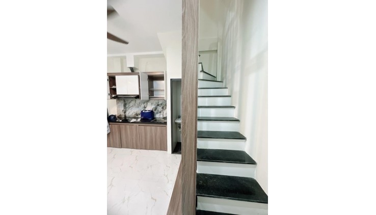 Nhà  Nguyễn Văn Đậu , P.11, 70 m2,HXH thông sát