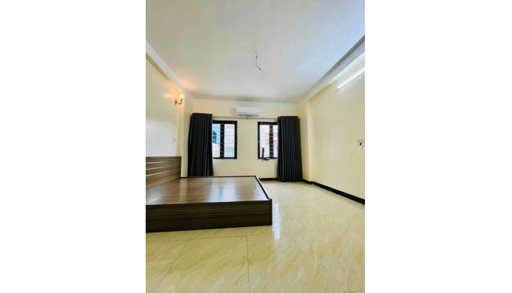 Nhà C4 Tăng Bạt Hổ , P.11, 70 m2,HXH thông sát,HC