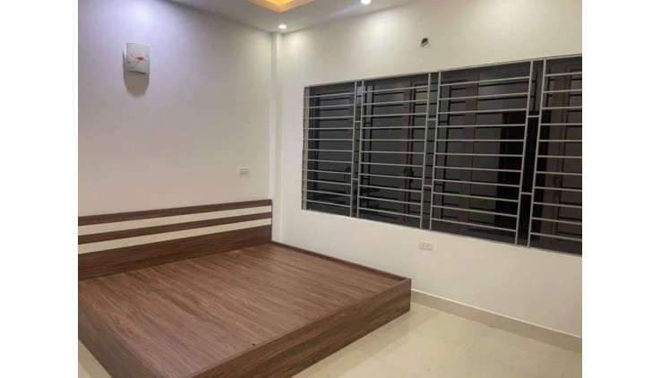 Nhà C4 Tăng Bạt Hổ , P.11, 70 m2,HXH thông sát,HC
