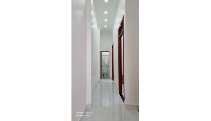 Bán nhà đẹp phường 15, HẺM ÔTÔ Gò Vấp, gần 120m2 sử dụng, 4PN, 3WC NHỈNH 4 TỶ