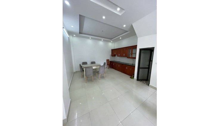 Nhà C4 Tăng Bạt Hổ , P.11, 70 m2,HXH thông sát,HC
