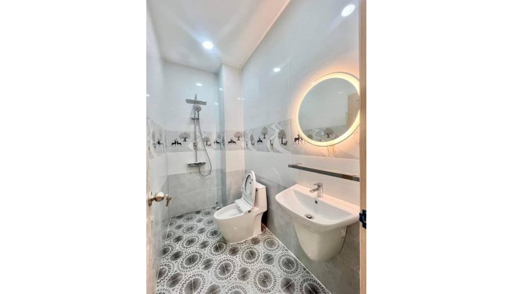 Nhà MT Kinh doanh Q2 gần Nguyễn Duy Trinh, 74m2, 3 tầng , ngang 4.5m,4 PN,ko QH