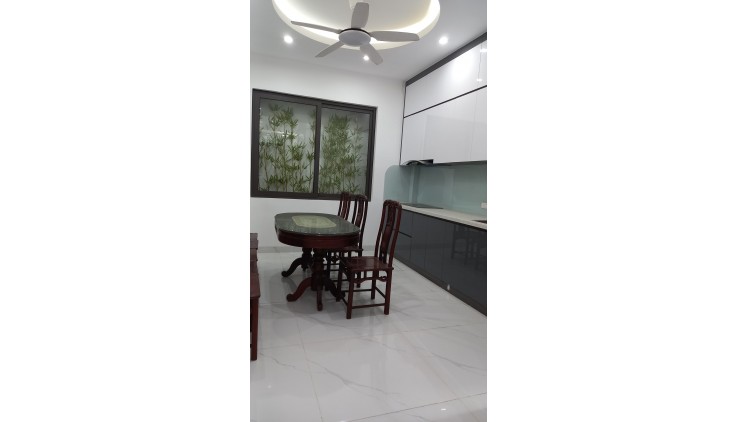 Nhà đẹp Bình Trưng Tây, HXH,3 tầng 65m2 , 4 PN ,PL chuẩn