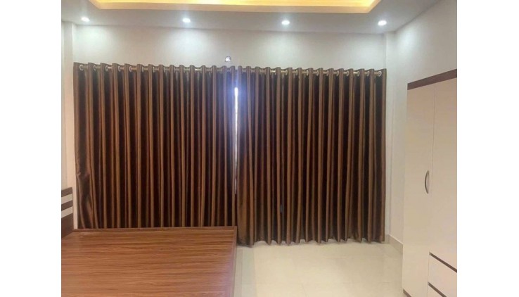 Nhà C4 Tăng Bạt Hổ , P.11, 70 m2,HXH thông sát,HC