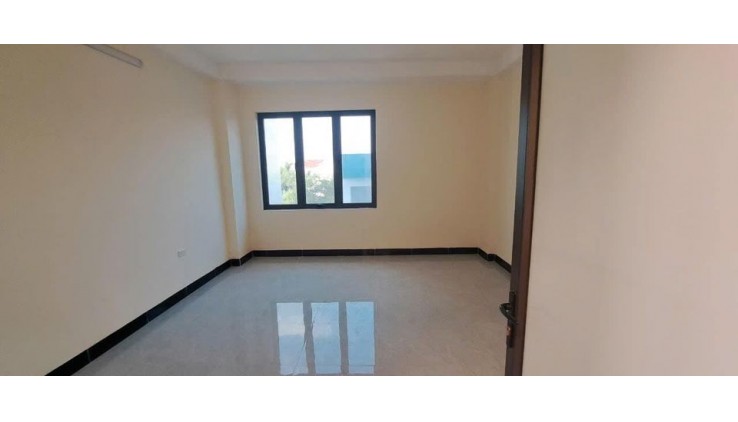 Nhà Hoàng Hoa Thám, P.5 ,39m2, HXH,2 tầng , 3 PN, Hoàn công