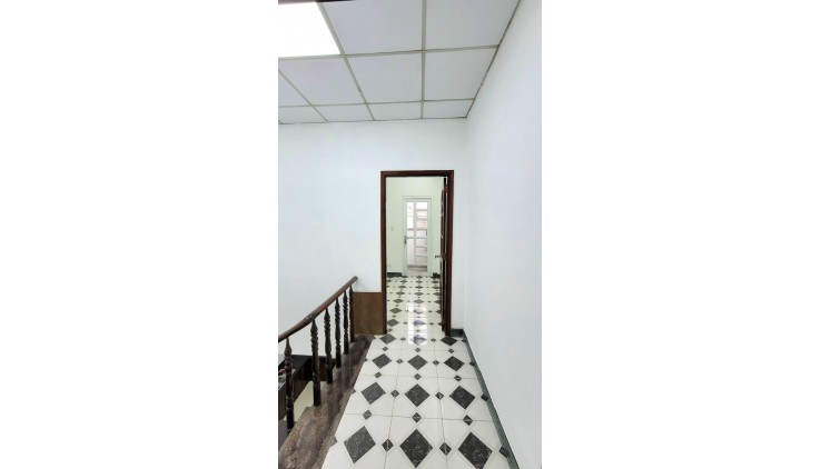 Nhà HXH ,gần Đại học Văn Hóa, Phước Long B, 139m2,4.5x30m, 2 tầng , 3 PN,Hoàn công