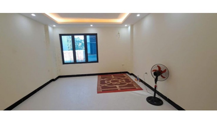 Nhà Hoàng Hoa Thám, P.5 ,39m2, HXH,2 tầng , 3 PN, Hoàn công