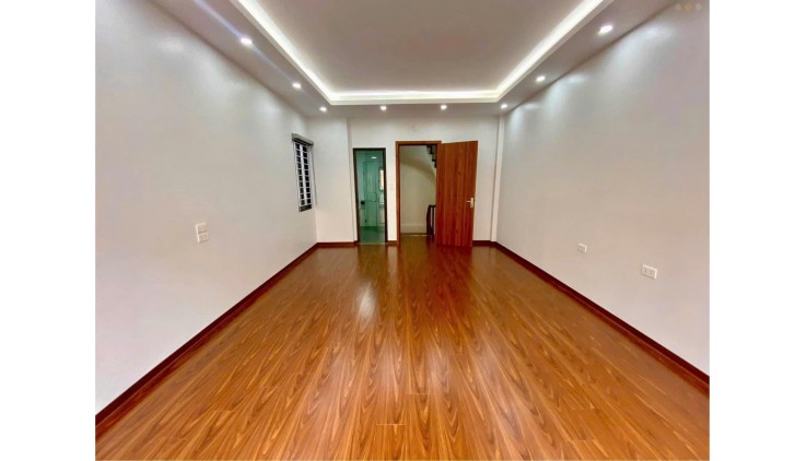 Nhà HXH , Bình Trưng Tây ,3 tầng 92m2 , 5 PN , Hoàn công