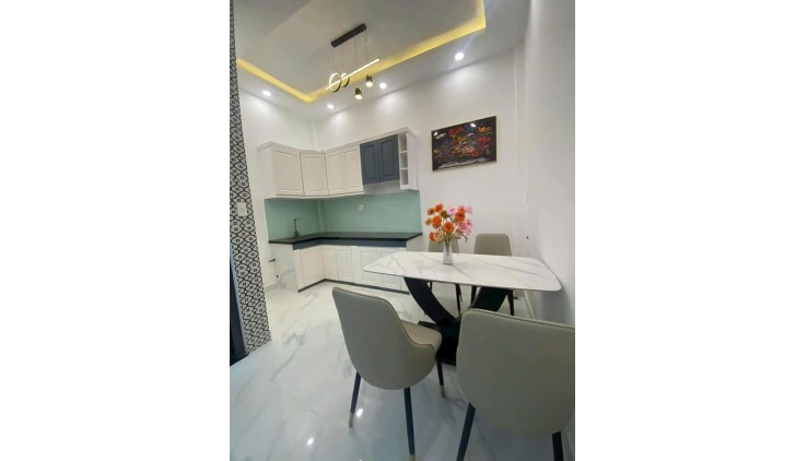 Nhà Trần Hữu Trang, P.11, PN ,3 tầng,HXH,60m2,4.5x13, 4 PN, không QH