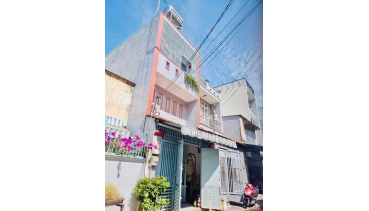 NGAY CHỢ GÒ XOÀI - NHÀ 2 MẶT TIỀN HẺM XE TẢI - 52M 3 TẦNG - 4 PN GIÁ NHỈNH 4 TỶ TL