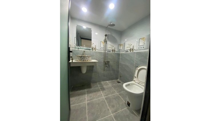 Nhà Trần Hữu Trang, P.11, PN ,3 tầng,HXH,60m2,4.5x13, 4 PN, không QH