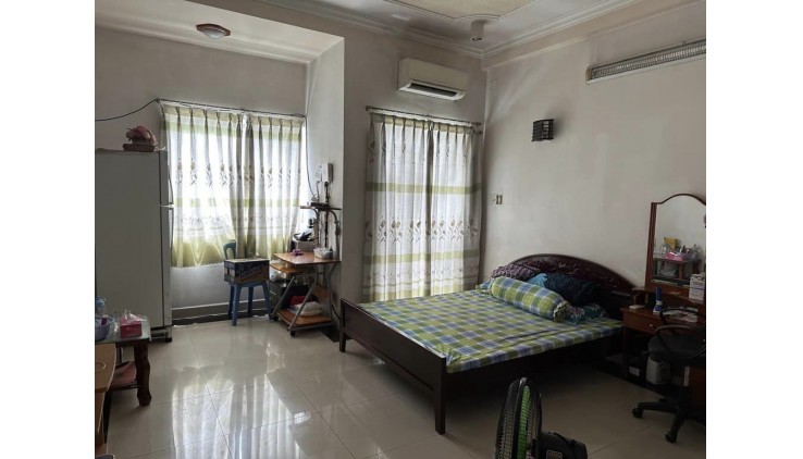 [MẶT TIỀN HUỲNH TẤN PHÁT] - NHÀ 4 TẦNG - Ô TÔ 7 CHỔ NGỦ TRONG NHÀ - DÒNG TIỀN 30 triệu/tháng