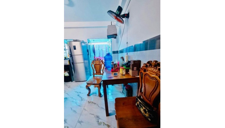 NGAY CHỢ GÒ XOÀI - NHÀ 2 MẶT TIỀN HẺM XE TẢI - 52M 3 TẦNG - 4 PN GIÁ NHỈNH 4 TỶ TL