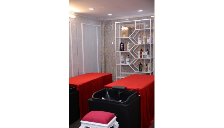 Sang nhượng gấp tiệm Nail  tại 312 Lê Đức Thọ, P6, Quận Gò vấp
