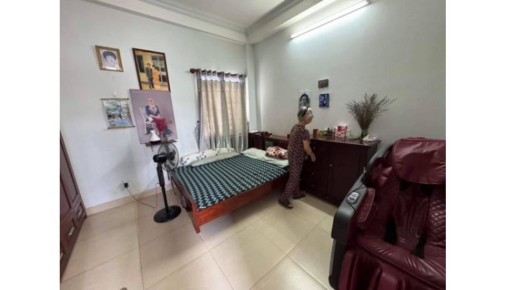 Mặt Tiền Kinh Doanh Đỗ Xuân Hợp Phước Long B Thủ Đức .