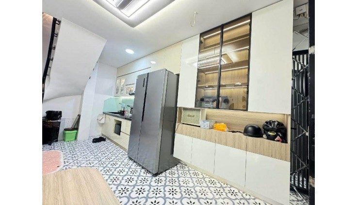 NHàThạnh Mỹ Lợi gần Đảo Kim Cương, 134m2,3 tầng,ngang 9,5m, 5 PN, HXH ,PL chuẩn